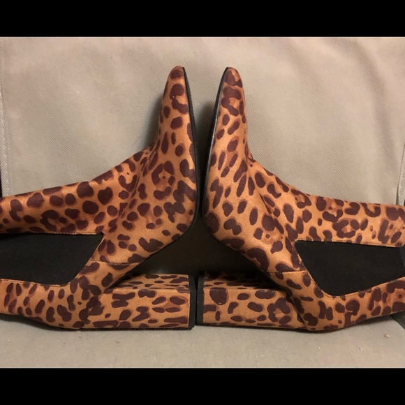 Forever 21 boots. - Picture 3 of 5